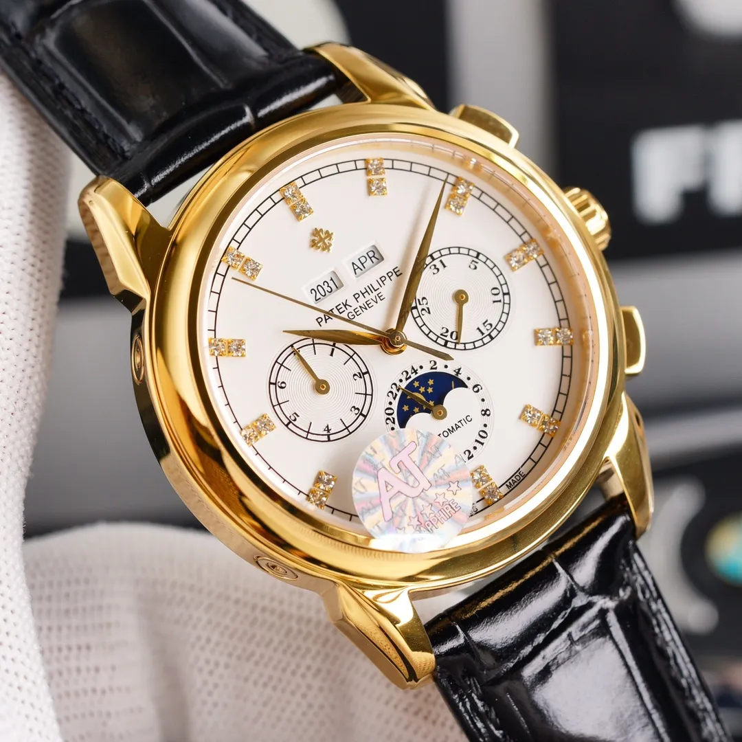 Patek Philippe-Fashionable (very popular) PPF same quality super complex function chronograph series! The team spent three years of careful design, regardless of cost, daring to be the first, striving for perfection, overcoming numerous difficulties, and breaking through multiple layers of technical bottlenecks. For the first time, they designed a model that integrates complex functions such as year, month, week, calendar, and moon phase. The movement model is 29-535. version, with stable quality, size 40mm, thickness 11mm. The case is made of 316L all-steel plated with nano-platinum watch technology. The ring is embellished with South African square diamonds, which further highlights the noble atmosphere. The strap is matched with Italian first-layer calfskin, and crocodile leather is optional. It is your best choice for decoration. The price is close to the people, but the real thing is more expensive. I look forward to your appreciation and give it a gift to wear for yourself! Welcome to reprint! ⚠️Please look for exclusive quality! Welcome to reprint!